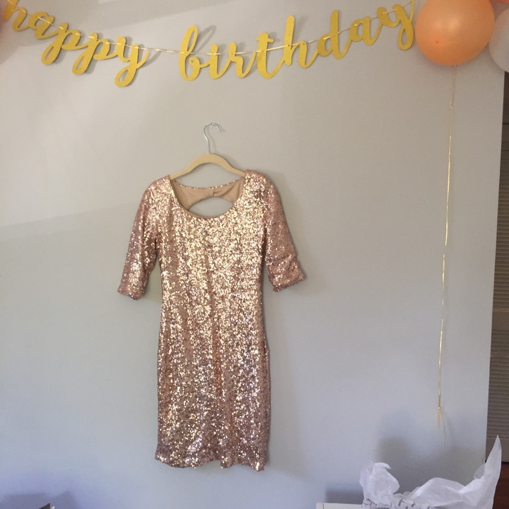 ✨ gold sequin dress